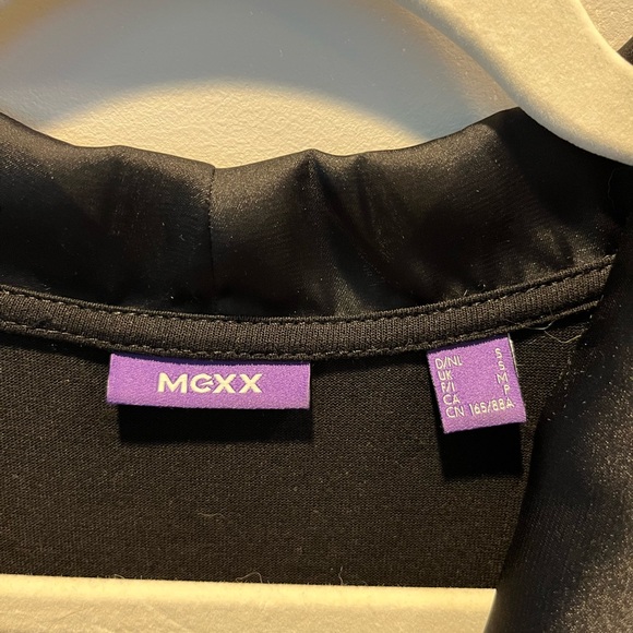 Mexx women’s black sleeveless satin top small - Picture 2 of 7